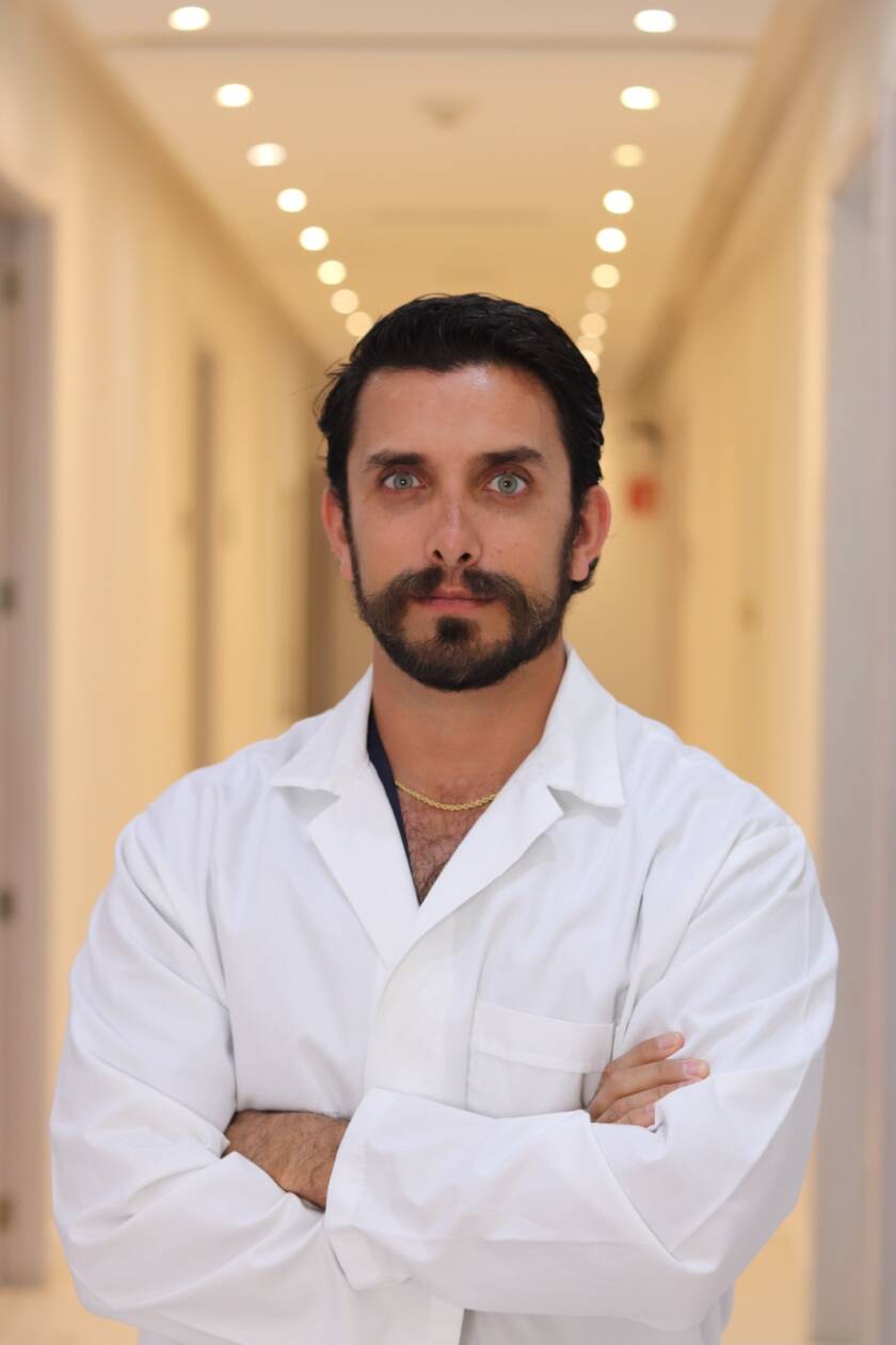 Dr. Arturo Santos